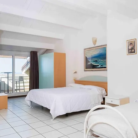 Hotel Lungomare-2